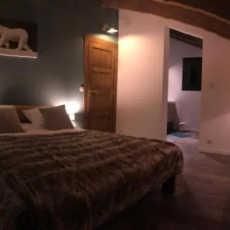 Husky , Familliale, Calme, Spatieux Chalet